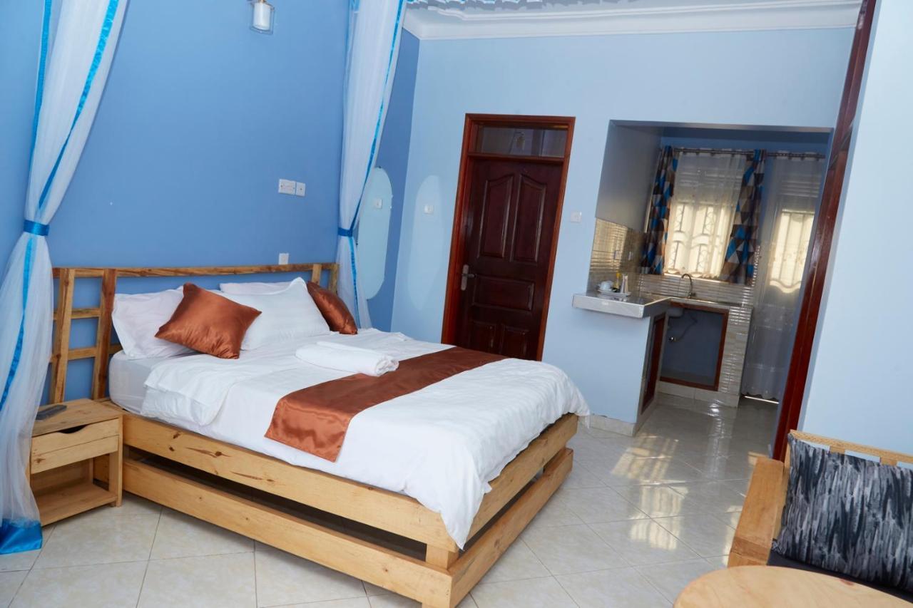 Westway Luxury Suites Mbarara Екстер'єр фото